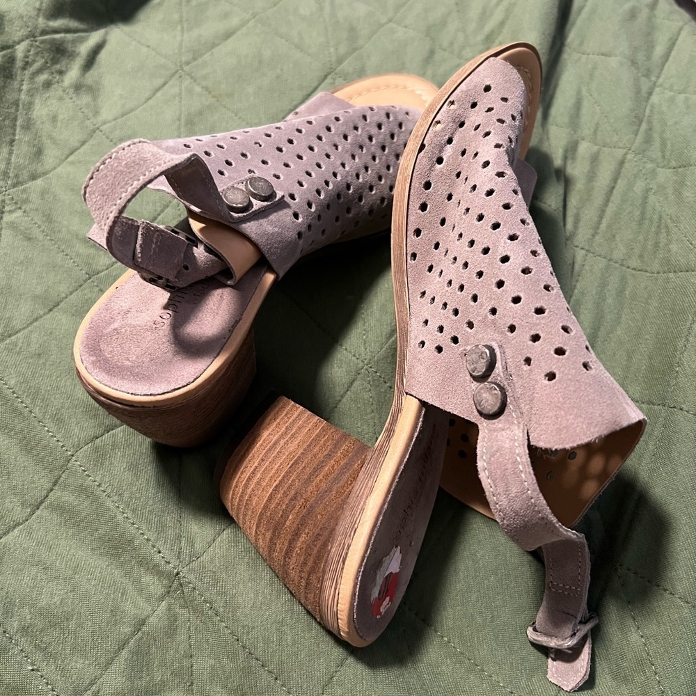 Sophia Milano | Leather Slingback Pump Open Toe | Women’s | 10